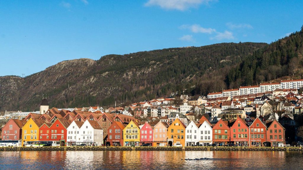 Experience the Dramatic Scenery of Bergen