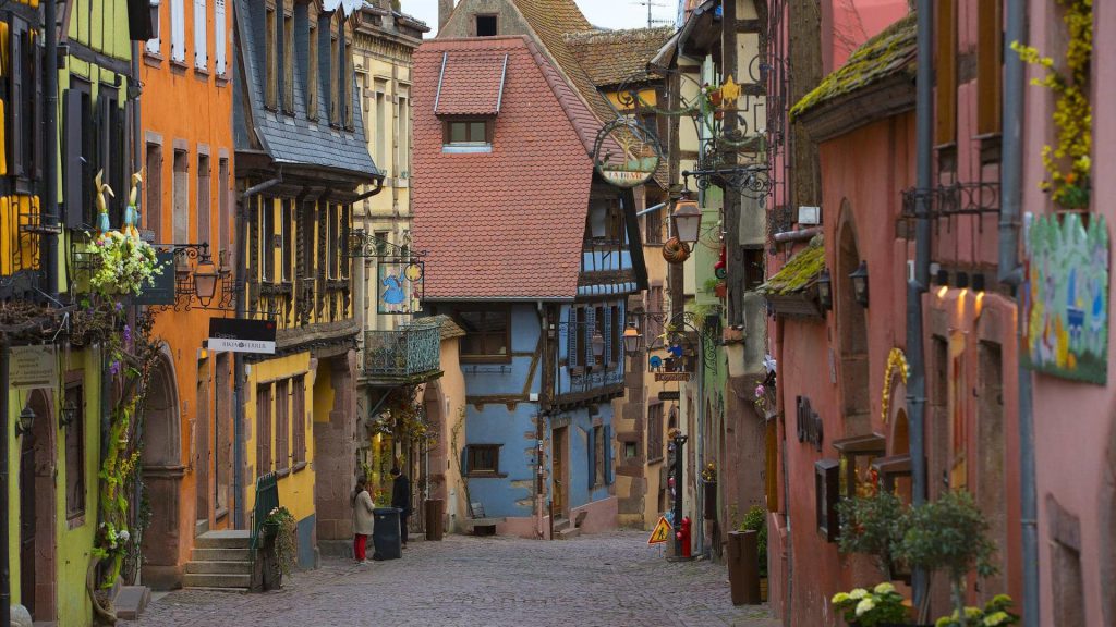 Seek Adventure in the towns of Riquewihr and Ribeauvillé